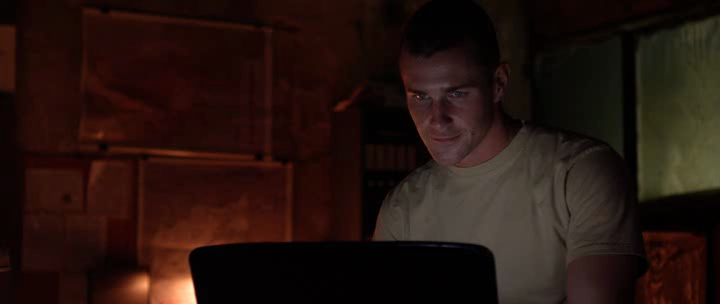 AZmM9 - Jarhead 2: Field of Fire (Terreno de Fuego) [HDRip UNRATED] [Castellano AC3 5.1]